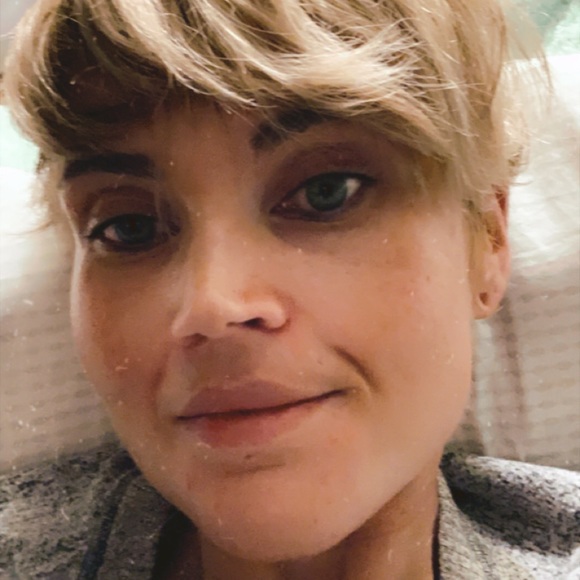 Meet your Posher, Catherine - Picture 1 of 1